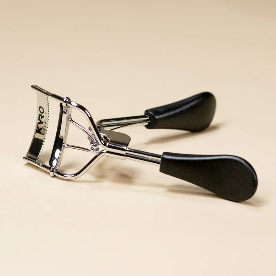 KYRO BEAUTY - LASH CURLER